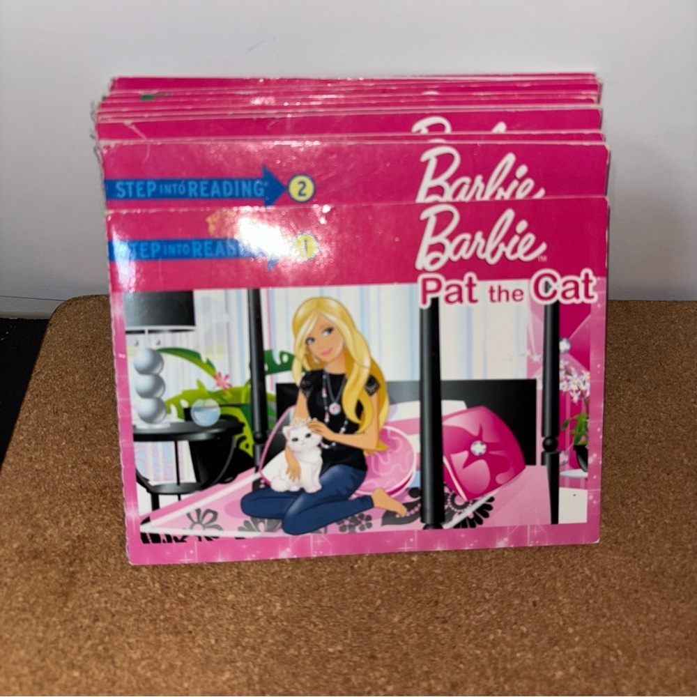 3/$15 
Barbie 'Pat the Cat' Book Set Phonics